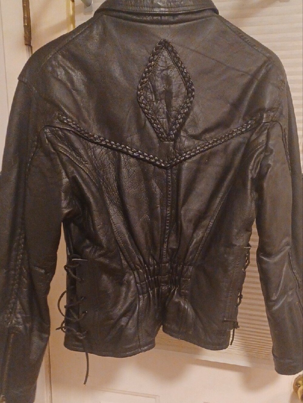 Women's Black GenuineLeather Zip-Front Jacket Braided Pattern Biker Style Small